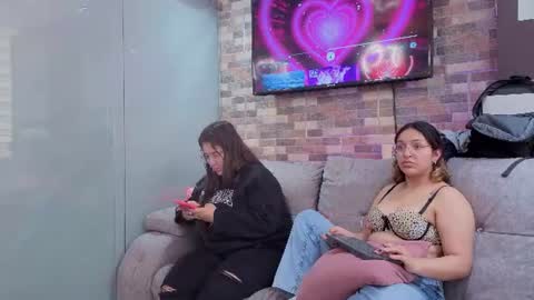 Snapshot of nicky_as chatting on 06/30/26, 06:20 nicky_as online show from 06/30/26, 06:20