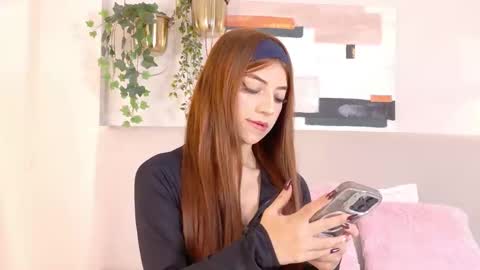 Snapshot of nicky_belmonth chatting on 11/21/25, 11:31 nicky_belmonth online show from 11/21/25, 11:31