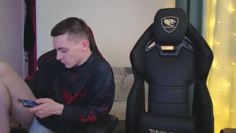 Snapshot of nicky_mart chatting on 02/03/25, 12:04 Nicki Danny online show from 02/03/25, 12:04