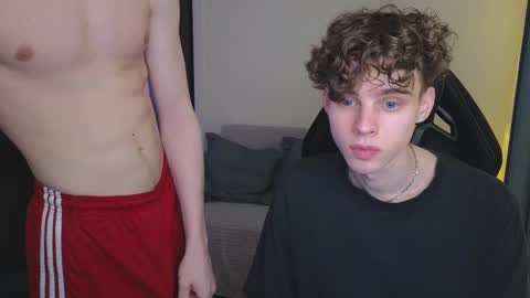 Snapshot of nicky_mart chatting on 03/10/25, 05:29 Nicki Danny online show from 03/10/25, 05:29