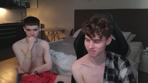 Snapshot of nicky_mart chatting on 10/04/25, 10:35 Nicki Danny online show from 10/04/25, 10:35