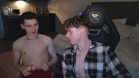 Snapshot of nicky_mart chatting on 10/17/25, 12:41 Nicki Danny online show from 10/17/25, 12:41