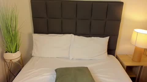 Nicky  online show from 02/09/25, 02:28