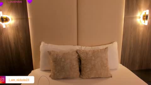 Nicky  online show from 12/03/25, 02:41