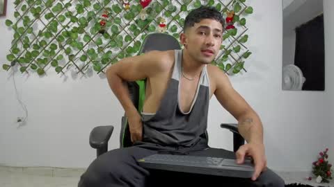 Snapshot of nicky_vance chatting on 12/09/24, 07:39 nicky online show from 12/09/24, 07:39