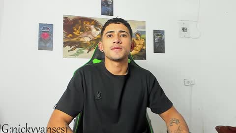 Snapshot of nicky_vance chatting on 12/23/24, 09:29 nicky online show from 12/23/24, 09:29