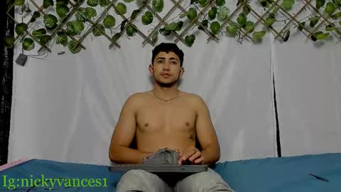 Snapshot of nicky_vance chatting on 10/03/25, 08:50 nicky online show from 10/03/25, 08:50