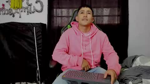 Snapshot of nicky_vance chatting on 11/28/25, 07:38 nicky online show from 11/28/25, 07:38