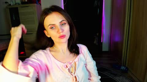 Nicky Weekends online show from 02/05/25, 03:20