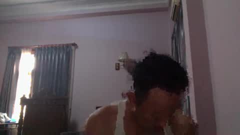 nickyang75 online show from 12/23/24, 08:55