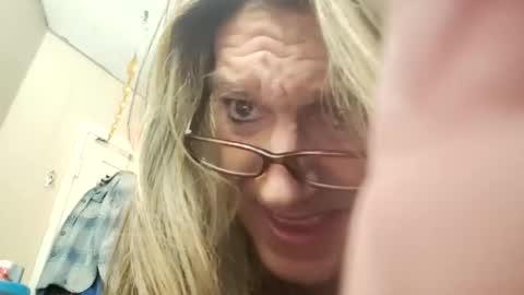 Nicky online show from 01/19/25, 10:06