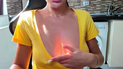 Nicky online show from 09/18/25, 08:05