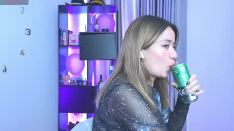 Nicky online show from 01/12/25, 06:49