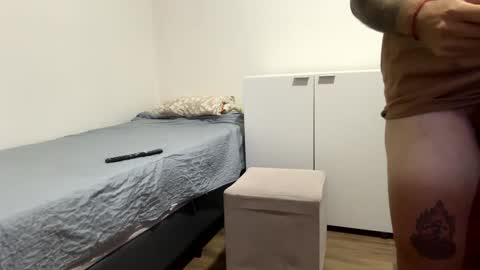 nicolas online show from 01/16/25, 03:23