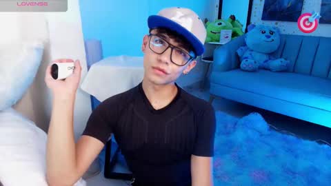 nico online show from 02/28/25, 10:52