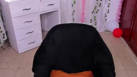 Snapshot of nico_lette_ chatting on 12/05/24, 02:31 Nico online show from 12/05/24, 02:31