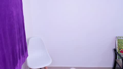 Snapshot of nico_lette_ chatting on 12/28/24, 02:33 Nico online show from 12/28/24, 02:33