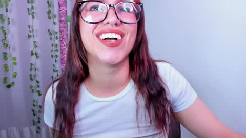 Snapshot of nico_lette_ chatting on 02/06/25, 04:42 Nico online show from 02/06/25, 04:42