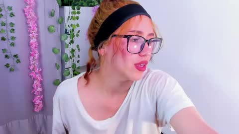 Snapshot of nico_lette_ chatting on 03/12/25, 05:02 Nico online show from 03/12/25, 05:02