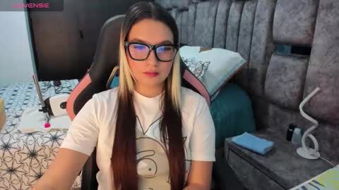 YuliEM online show from 11/12/25, 06:52