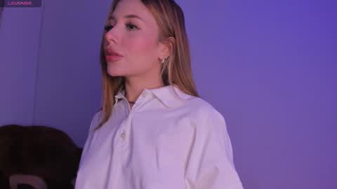 Nicol Gw online show from 12/22/25, 05:04