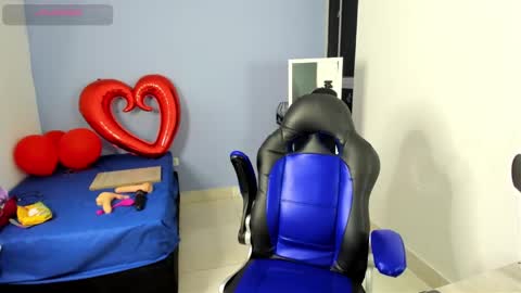 Nicol sanchez online show from 02/16/25, 09:26