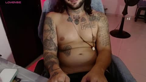 nicolas online show from 01/17/25, 08:13