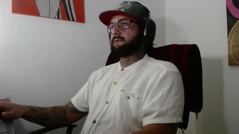 nicolas online show from 02/15/25, 03:42