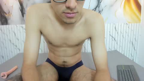 nicolasfine online show from 10/21/25, 07:14