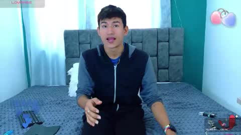 nicolastorres__ online show from 02/03/26, 08:47