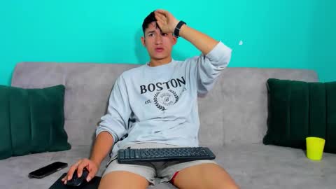 nicolastorres__ online show from 02/10/26, 08:57