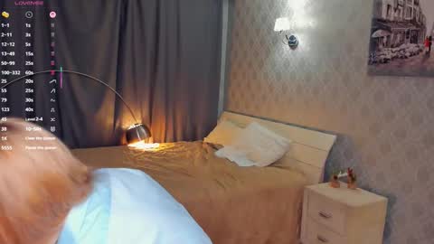 Snapshot of nicolavanderbie chatting on 11/14/25, 06:17 Nicoletta online show from 11/14/25, 06:17