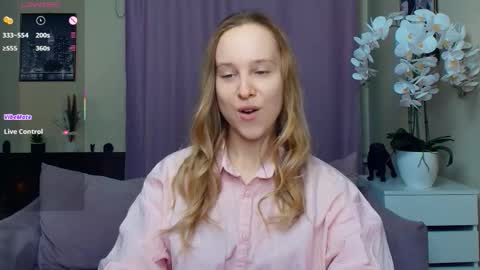 Nicoletta online show from 03/29/26, 06:41