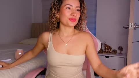 Snapshot of nicolblossom_ chatting on 11/11/25, 03:12 Nicol online show from 11/11/25, 03:12