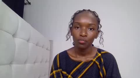 nicole161117 online show from 02/10/26, 09:19