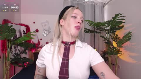 Snapshot of nicole__aniston__ chatting on 01/05/25, 01:15 Nicole online show from 01/05/25, 01:15