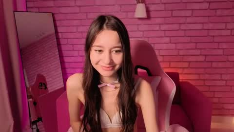 Nicole online show from 05/15/26, 10:50