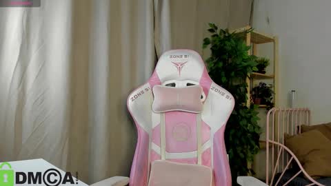 GMT7TueWedThSu 0300am-0900am. Sa 1000am-0400pm online show from 10/06/25, 08:06