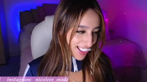 Nicole online show from 05/26/26, 06:37