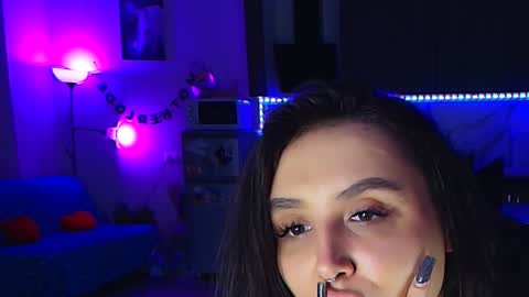 Snapshot of nicole_fancy chatting on 01/28/25, 10:56 Kitty Nikki online show from 01/28/25, 10:56