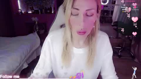 Nicole online show from 01/14/26, 12:05