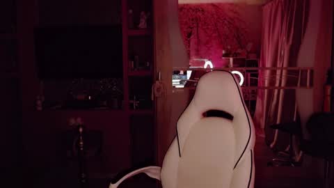 Nicole online show from 03/08/26, 06:17