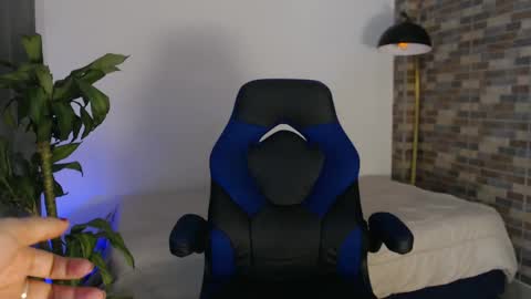 Snapshot of nicole_haley chatting on 09/25/25, 06:39 Nicole Haley online show from 09/25/25, 06:39