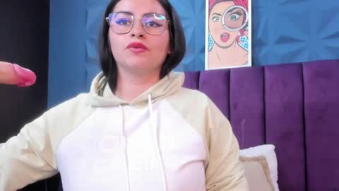 Nicole online show from 05/16/26, 12:18