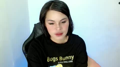 Snapshot of nicole_kiss01 chatting on 11/10/25, 10:25 nicole_kiss01 online show from 11/10/25, 10:25