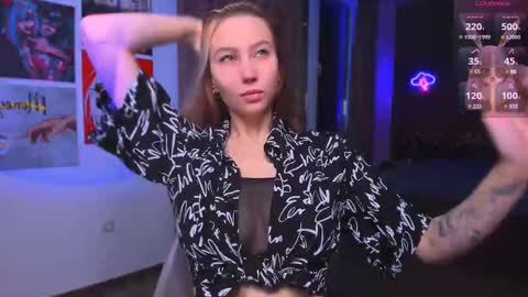 Snapshot of nicole_matt chatting on 02/27/25, 12:21 Nicole online show from 02/27/25, 12:21