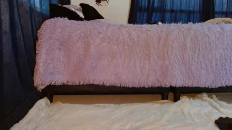 Snapshot of nicole_smithhh chatting on 01/04/25, 04:54 Anna Nicole online show from 01/04/25, 04:54