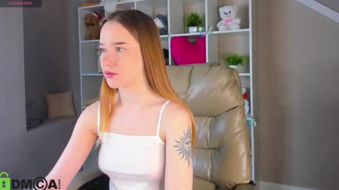 Nicole  My schedule for the week 2 GMT  9am-15pm  Mo Tu Th Fr online show from 03/16/26, 01:11