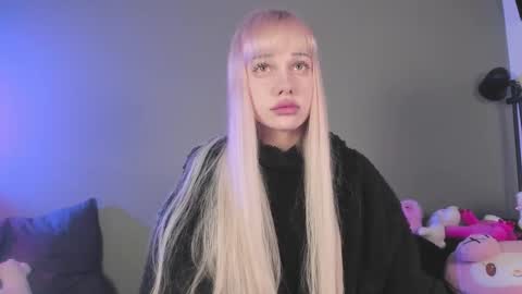 Mary online show from 02/22/26, 05:44