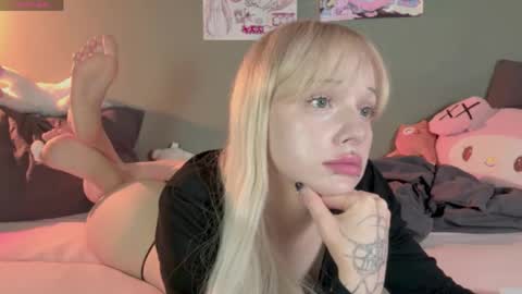 Mary online show from 05/15/26, 11:23
